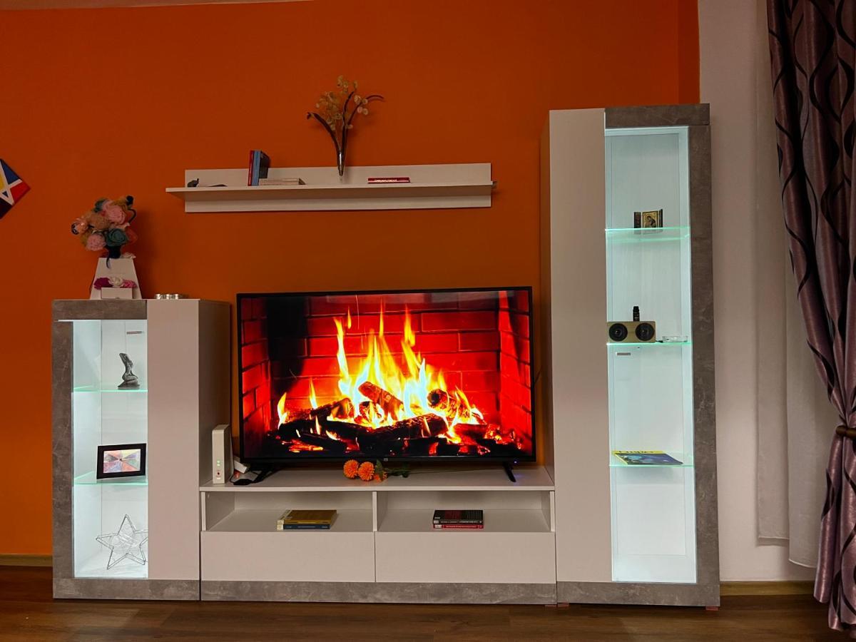Crisshome1 Bukarest Kültér fotó